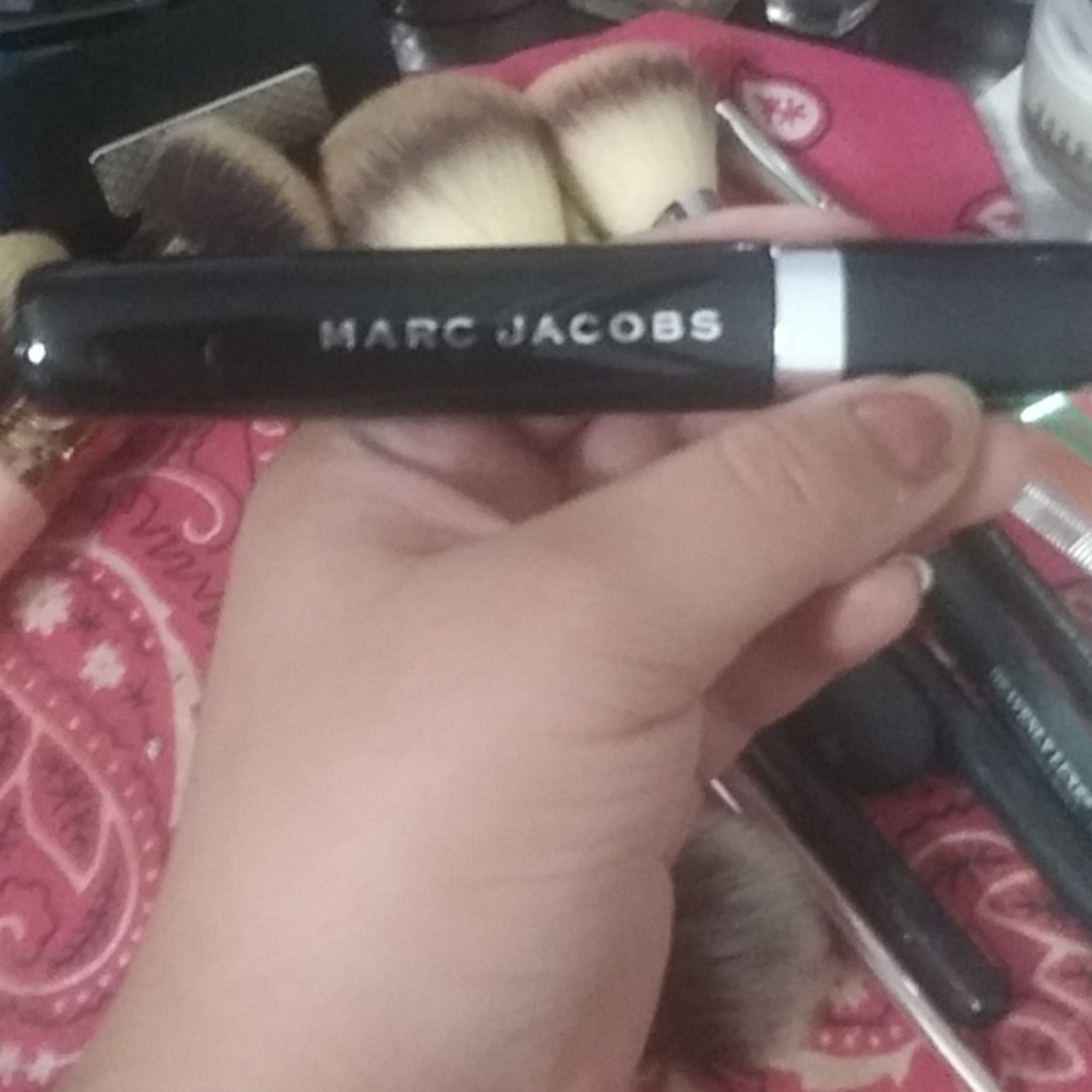 NWOT marc jacobs omega lash mascara in blaquer